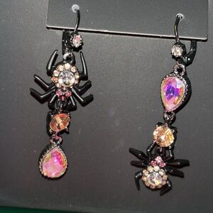 NWT Betsey Johnson Halloween sparkling spider earrings.